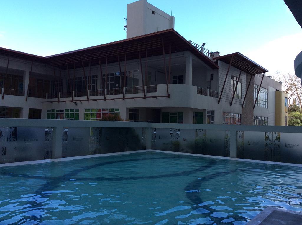 Mary'S Crib Cityland Prime Tagaytay With Free Wifi & Swimming Tagaytay City Exterior foto