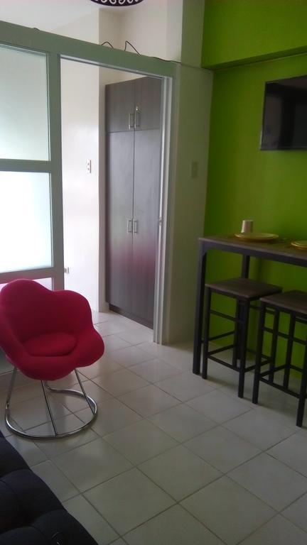 Mary'S Crib Cityland Prime Tagaytay With Free Wifi & Swimming Tagaytay City Exterior foto